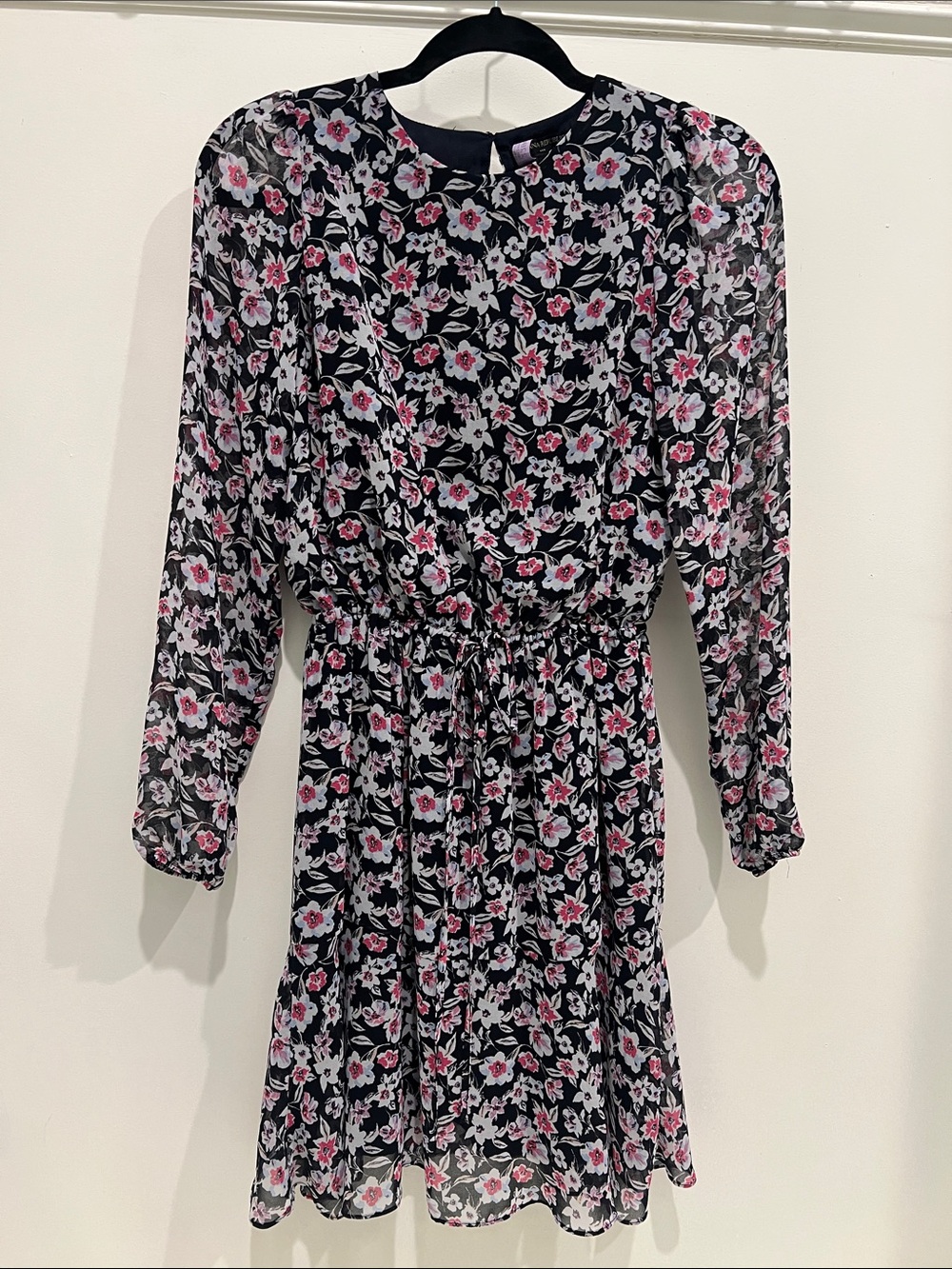 Banana Republic Factory Black Floral Long-Sleeve Tie-Waist Dress